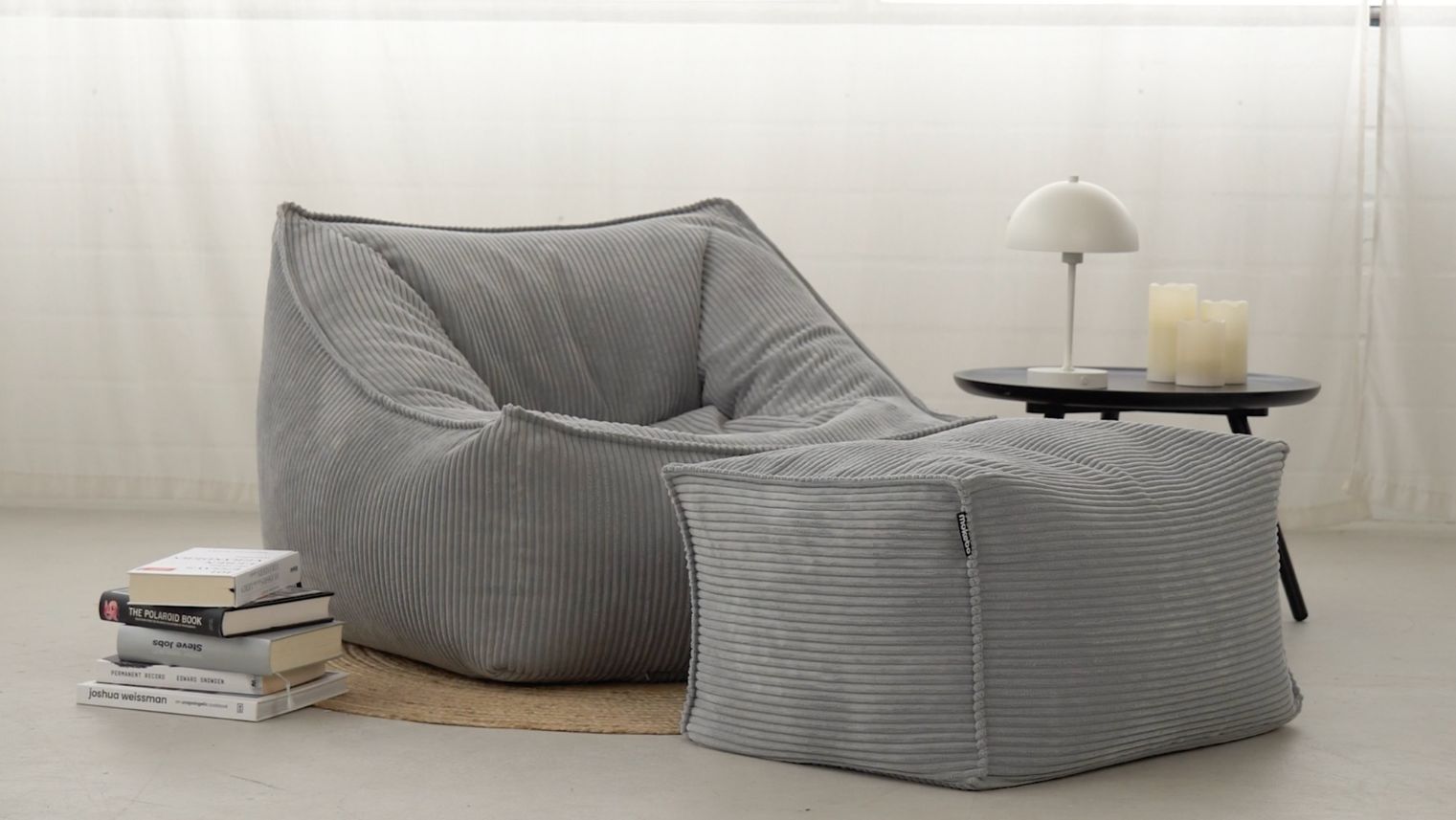 Cord Sitzsack 'Der Lümmel' mit passendem Pouf in Hellgrau